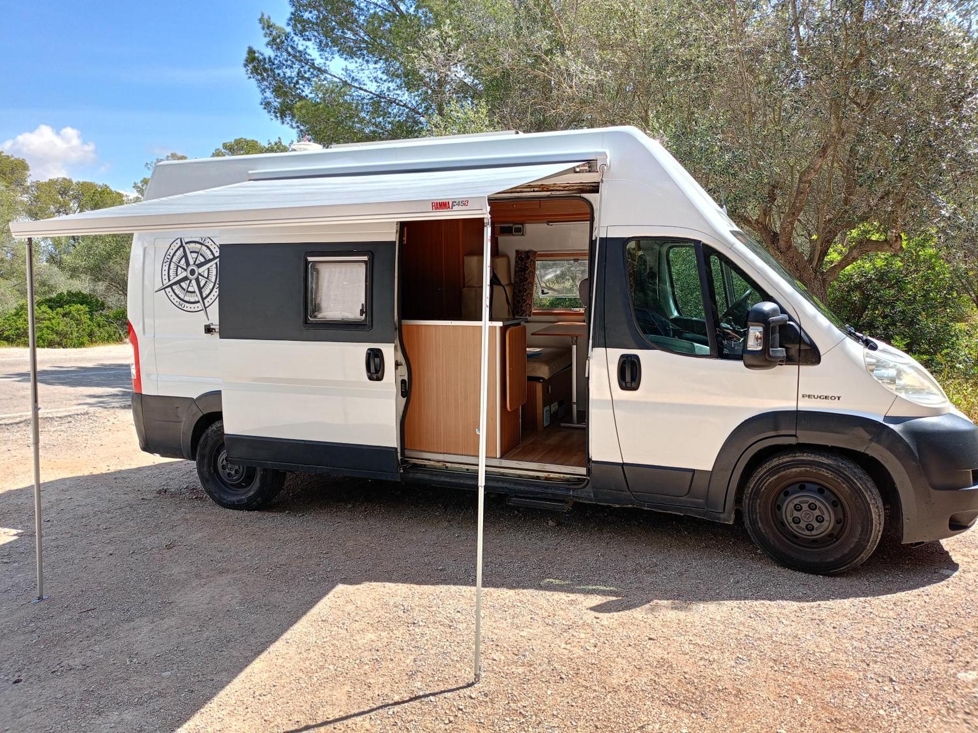 Furgoneta Camper Gran Volumen Camping Palma de Mallorca